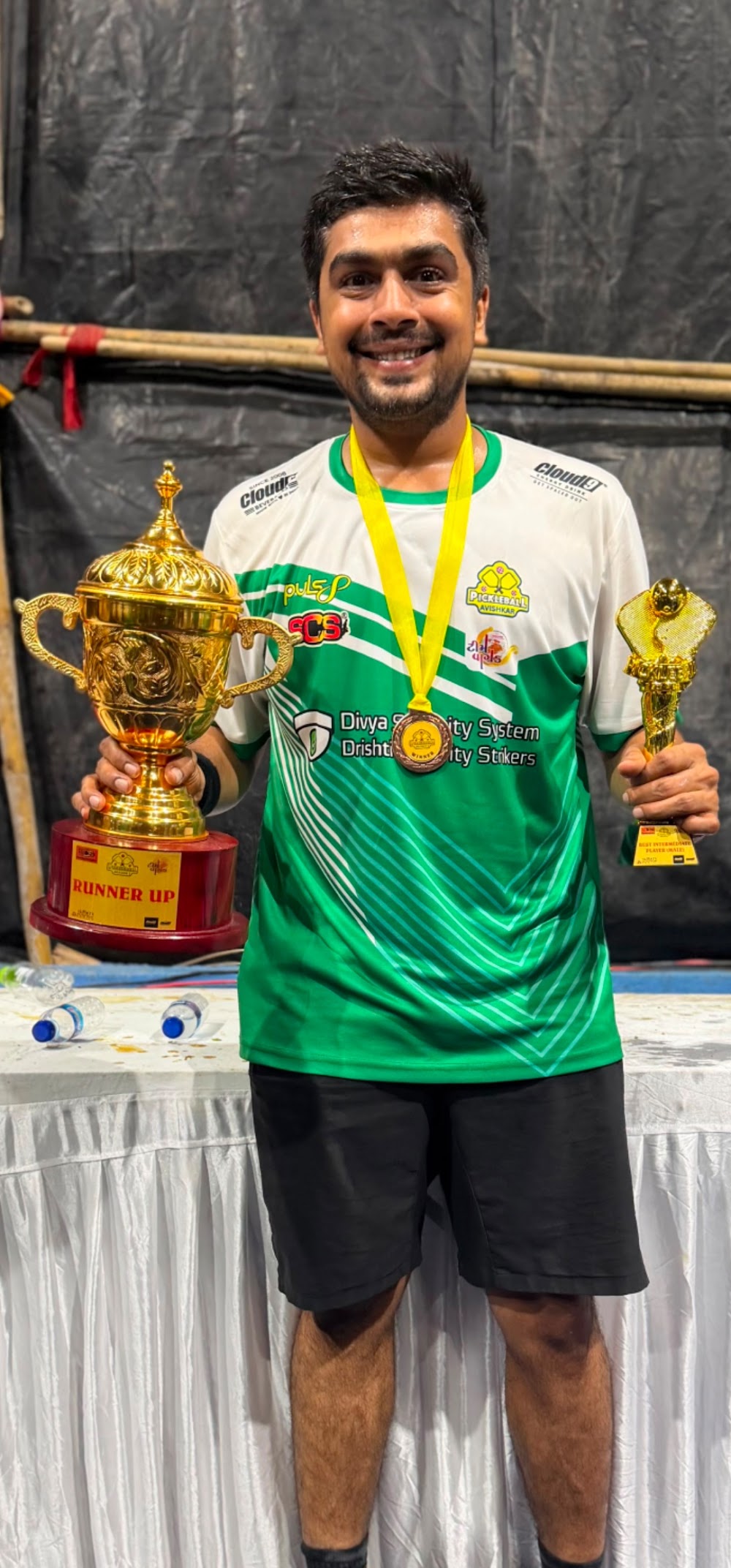 Yash Vinod Savla